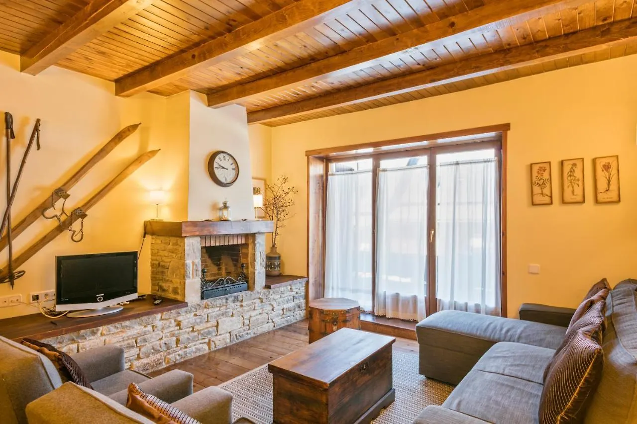 Baqueira Apartamentos Cota 1700 Tranquilidad Apartment