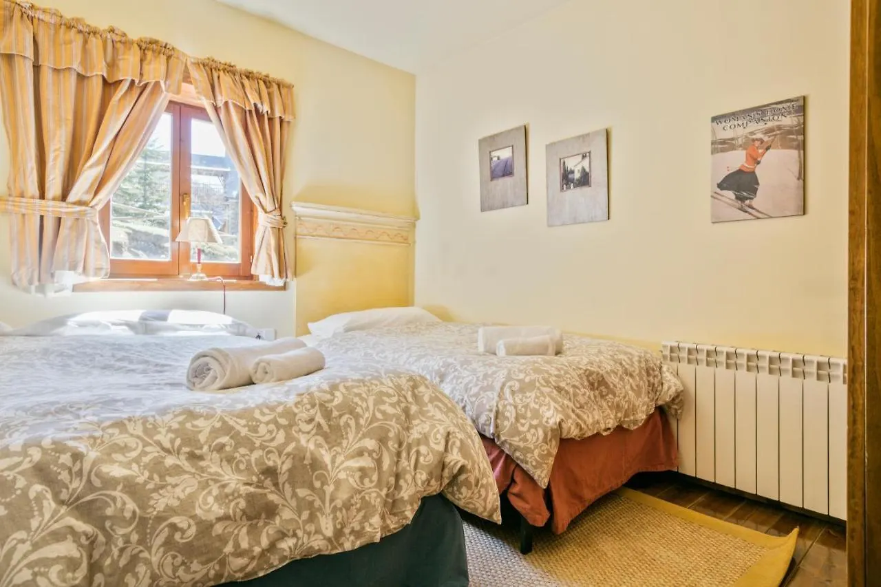 Baqueira Apartamentos Cota 1700 A Pie De Pistas Baqueira Beret Apartment